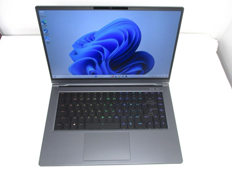 Intel Whitebook 15.6" 144hz i7-9750H 16GB 500GBSSD GTX 1660Ti Gaming Laptop Gray