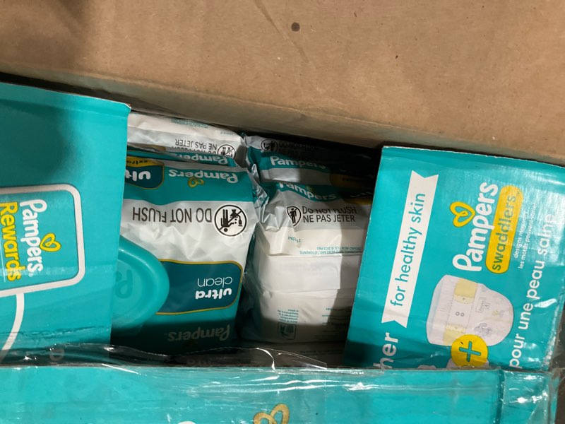 Condition photo showing New/Like New for pampers free & gentle baby wipes - 936ct
