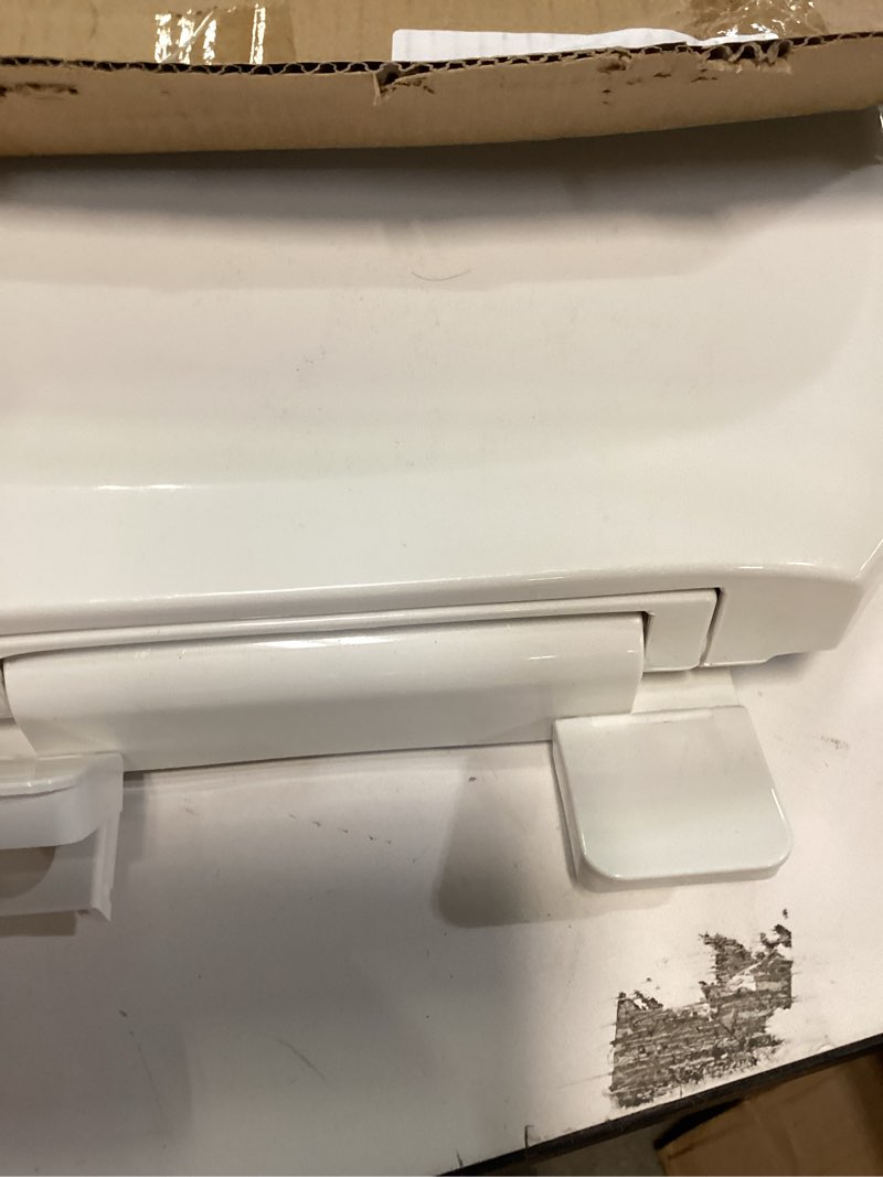 Condition photo showing Good Condition for highcraft premium round toilet seat with slow-close design, adjustable hinges & quick removal mechanism - molded plastic toilet seat - fits standard round toilets - toilet seat in white round white