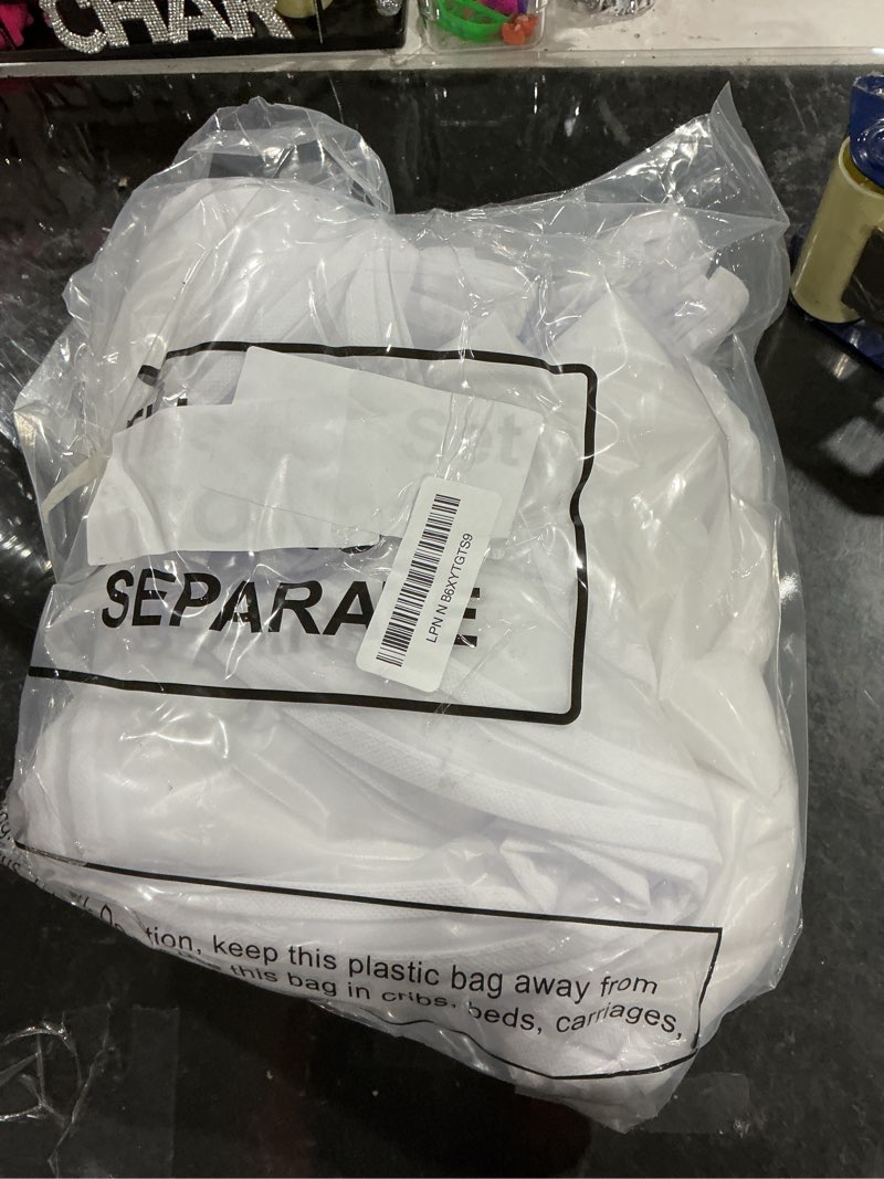 Condition photo showing Good Condition for patelai 24 pcs 2" gusseted shoulder covers for hanging clothes 24" x 12" plastic garment dust covers protectors for closet storage suit, coats, jackets, dress closet storage(translucent) translucent 24 x 12 x 2 inch 24