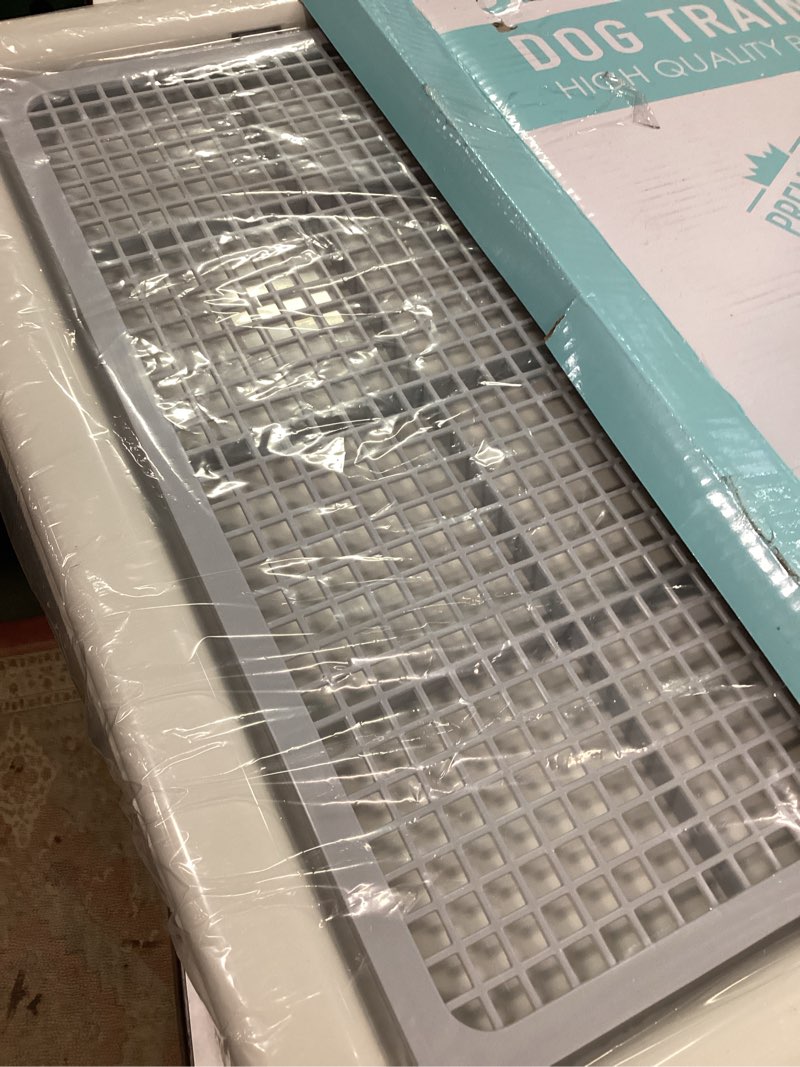 Condition photo showing New/Like New for Smart Paws Large 76X62CM Pet Training Tray,Pet Training Pads Holder,Pet Toilet (Grey) 29.92x24.4 Inch (Pack of 1)