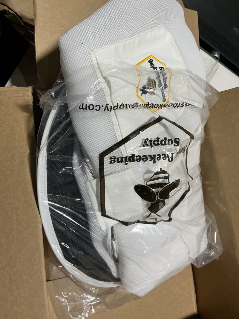 Condition photo showing Good Condition for beekeeping jacket with round veil, ventilated air mesh bee jacket with ykk brass zippers (2xl) 2-xl