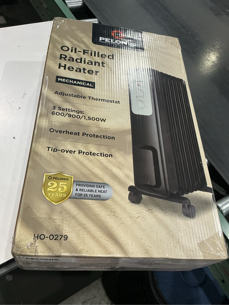 Condition photo showing Good Condition for 1,500-watt oil-filled radiant electric space heater with thermostat