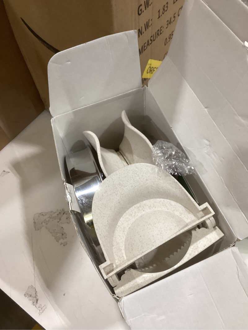 Condition photo showing Good Condition for empanada maker press, 6-inch extra large dumpling maker set with dough cutter, dumpling mold set for pierogi, pastelitos, calzone, turnovers, chinese dumpling, 4sizes (6"/4"/3"/2.6") 6"+4"+3“+2.6” white
