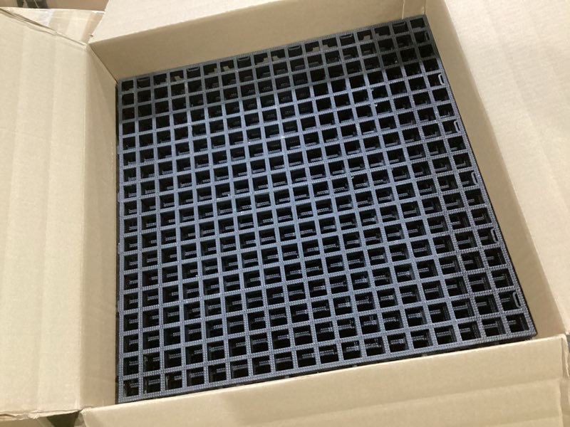 Condition photo showing Good Condition for 5 Pcs 23.6 x 23.6 in Heavy Duty Ground Protection Mats Drive on Lawn Grid, Heavy Weight Drain Grate Interlocking Non-Slip Floor Mat, 6613 lb Load for Gravel Grid Permeable Pavers 23.6 x 23.6 in Black 5