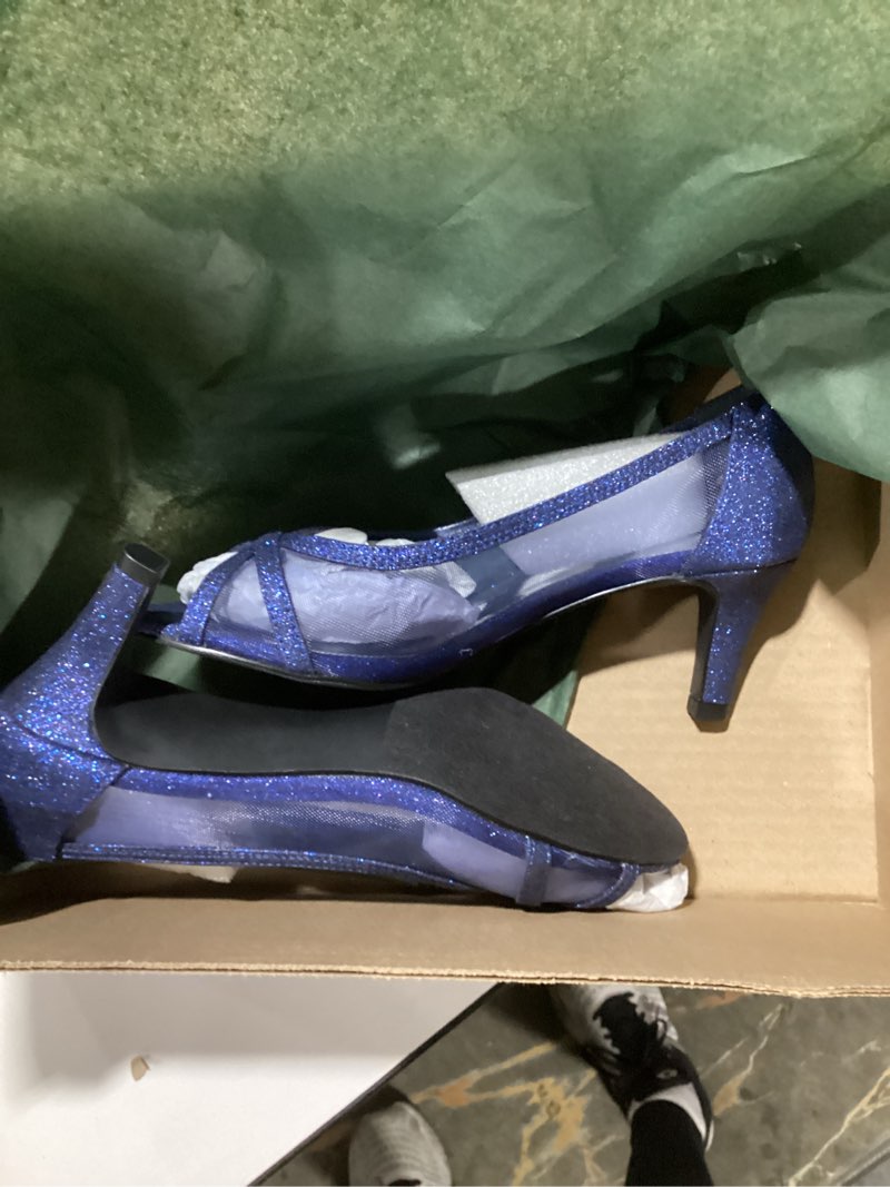 Easy Street Women's Picaboo Pump, Navy Glitter, 7