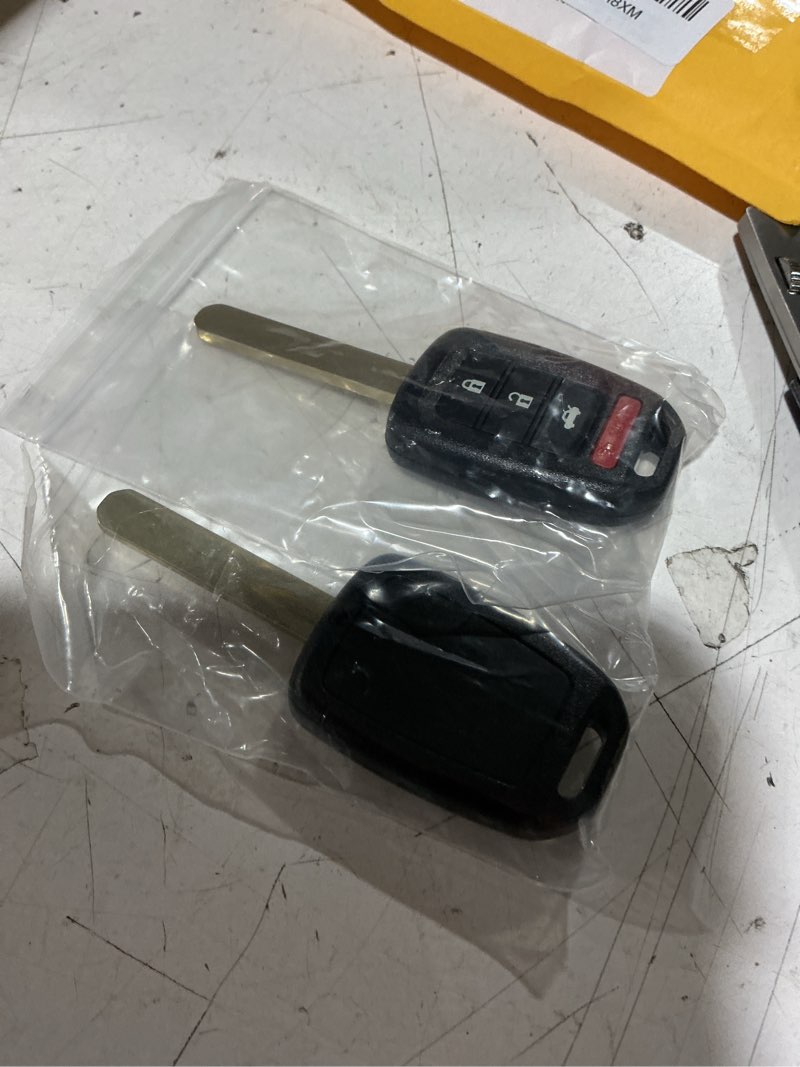 Condition photo showing Good Condition for mechanmagic key fob remote replacement fits for honda accord 2013 2014 2015 / civic 2014-2015 mlbhlik6-1t keyless entry remote control head key uncut 4 buttons 315 mhz id74 g 35118-t2a-a20 pack of 2