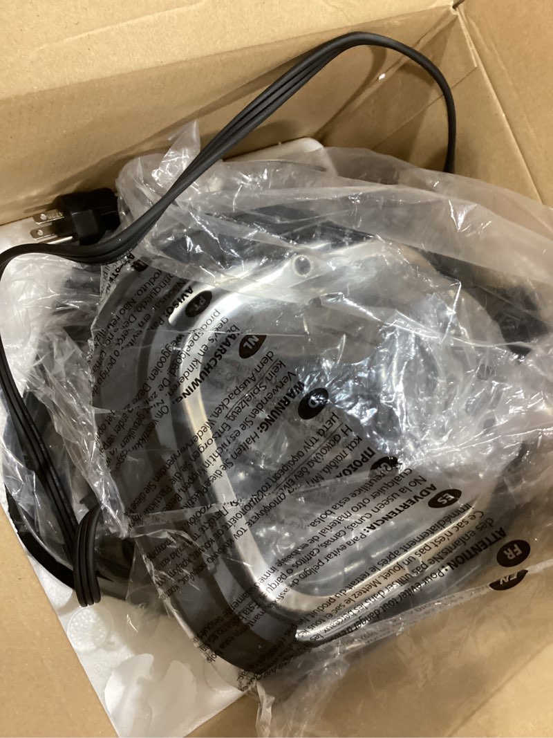 Condition photo showing New/Like New for ninja crispi 4-in-1 glass air fryer | 450°f | non-toxic | 4qt & 6-cup glass containers w/lids | microwave, freezer, dishwasher safe | max crisp, air fry, bake, recrisp | cyberspace gray, fn101gy cyberspace gray 4 qt