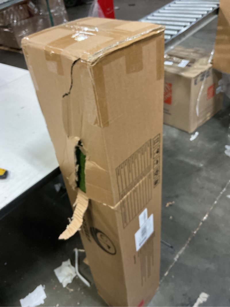 Condition photo showing New/Like New for Golfguru Golf Mat, 5x4ft Artificial Turf Golf Hitting Mats Practice with 10 Golf Balls, 9 Golf Tees, Golf Hitting Training Aids for Backyard Driving Chipping Indoor Outdoor Training