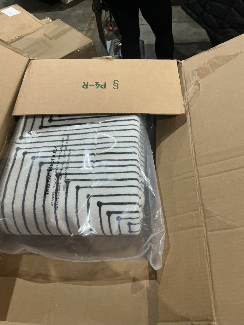 Condition photo showing Good Condition for Rugshop Bohemian Stripes Washable Non Slip Runner Rug 2' x 8' Ivory Ivory 2' x 8' (Rectangular)