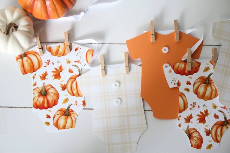 Pumpkin Baby Shower Clothes Banner: Cardstock Clothesline Onesies