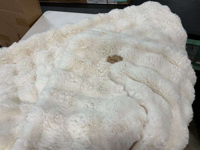 Condition photo showing Good Condition for bedsure gentlesoft faux fur throw xl blanket, fluffy fuzzy large throw blanket for bed, soft cozy spring bedding minky velvet couch cover, thick warm plush women men birthday gifts, cream cream throw xl(50" x 70")
