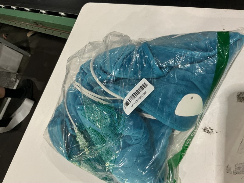 Condition photo showing Good Condition for king size electric heating pad for back pain 32"x24" extra large heating pad for period cramps relief & body neck shoulder auto shut off heat pad temperature settings machine washable blue bule1 32"x24"