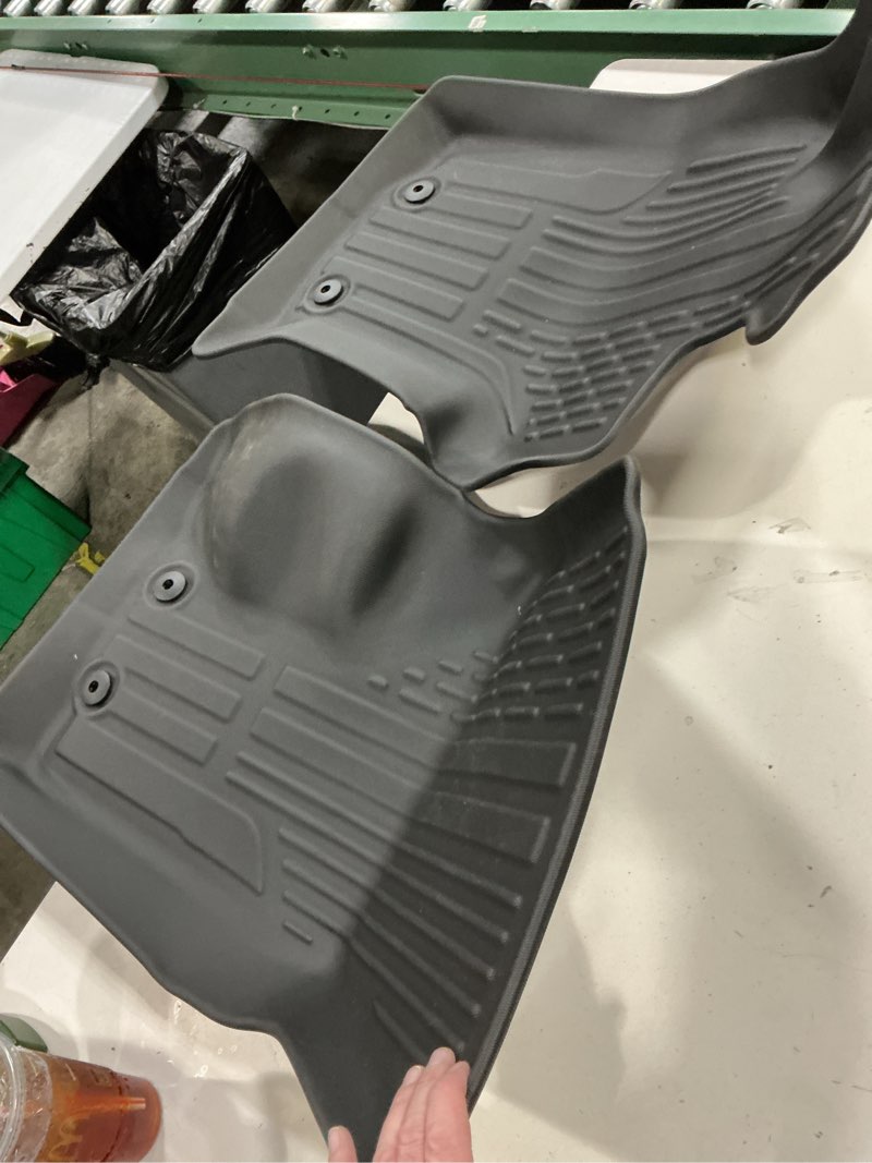 Condition photo showing Good Condition for custom fit floorliners, designed for comprehensive coverage with high walls to contain spills and debris (product differs from stock photo as these are custom fit)