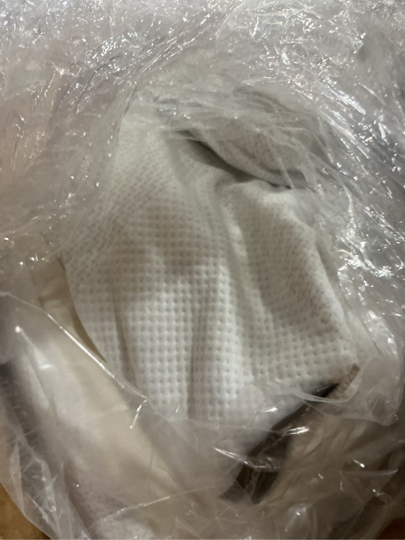 Condition photo showing Good Condition for TEMPUR-Adapt (Supreme) 3" Memory Foam Mattress Topper, Full, White Full 3"