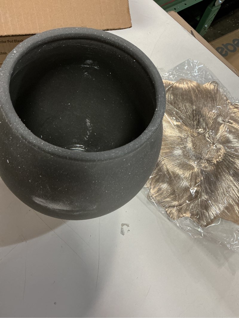 Condition photo showing Good Condition for Large Black Ceramic Vase,Wide-mouthed Round Planter with Drainage Hole, 9.7 Inch Tall Minimalist Farmhouse Decor for Indoor Flowers, Plants, Table Centerpiece, Shelf, Floor,Living Room (Matte Black) Matte Black 9.7"