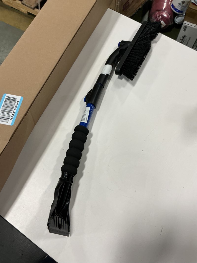 Condition photo showing Good Condition for SubZero 14035 35" Crossover Super Duty Extendable Snowbroom with Pivoting Head and Integrated Ice Sc