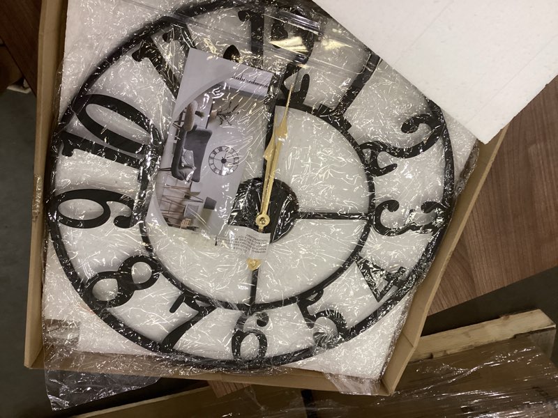 Condition photo showing Good Condition for Clock