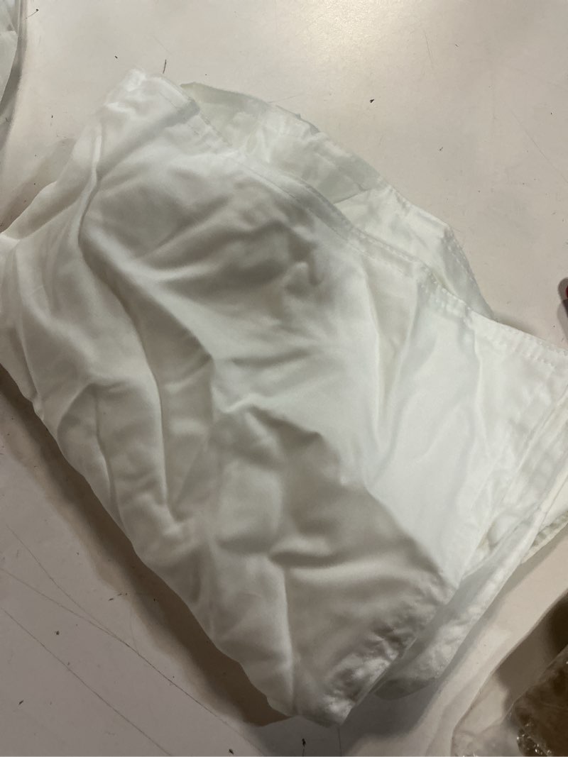 Condition photo showing Good Condition for bamboo sham set, standard, white