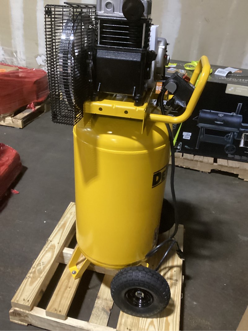 Condition photo showing Good Condition for DEWALT 200 PSI 2.0 HP 25 Gallon Air Compressor (DXCM251.COM)