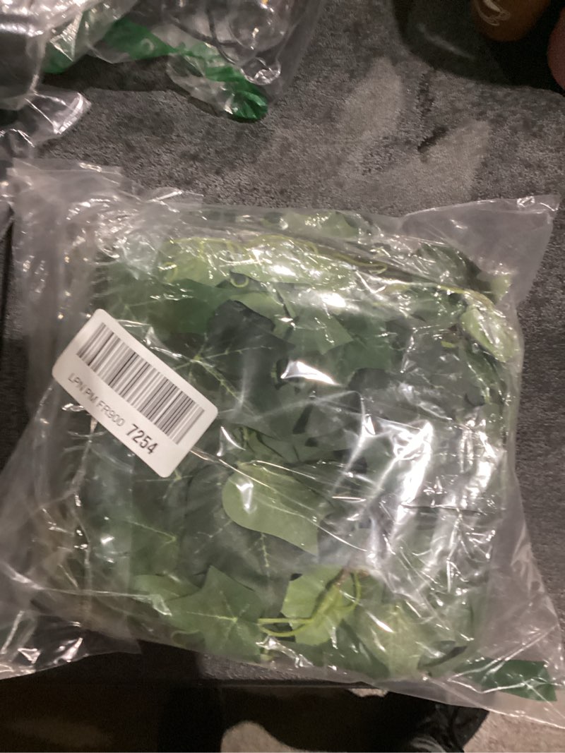 Condition photo showing New/Like New for recutms 3 strands artificial ivy vines 6.4ft green ivy garland faux hanging plants greenery decoration artificial vines for home decor indoor home wall wedding room decor(green) ivy garland green-3pcs