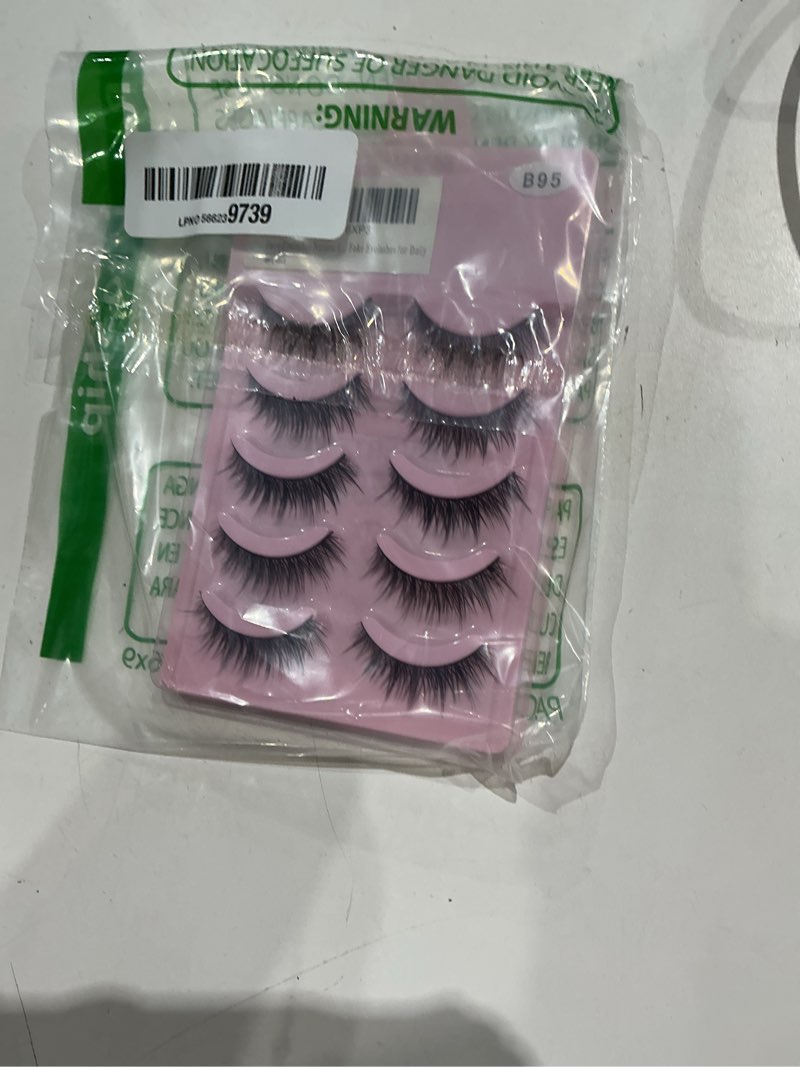 Condition photo showing Good Condition for false eyelashes natural look, short lashes strip cross thin band,8-10mm handmade lightweight wispy reusable fake eyelashes for daily be08black