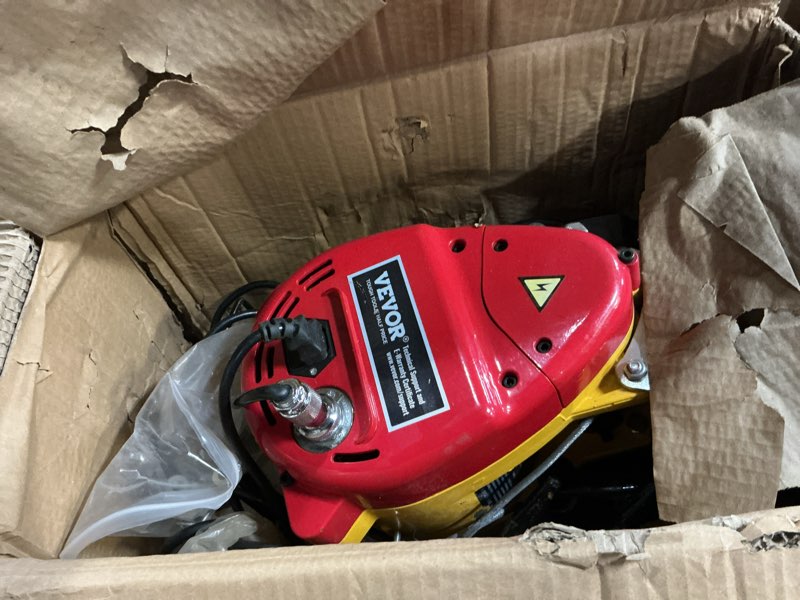 Condition photo showing Good Condition for vevor 2-in-1 electric hoist winch, 1100 lbs capacity, 1800w portable power winch, 98 ft lifting height, 36 ft/min with wire and wireless remote control, for garage, warehouse, factory lifting towing