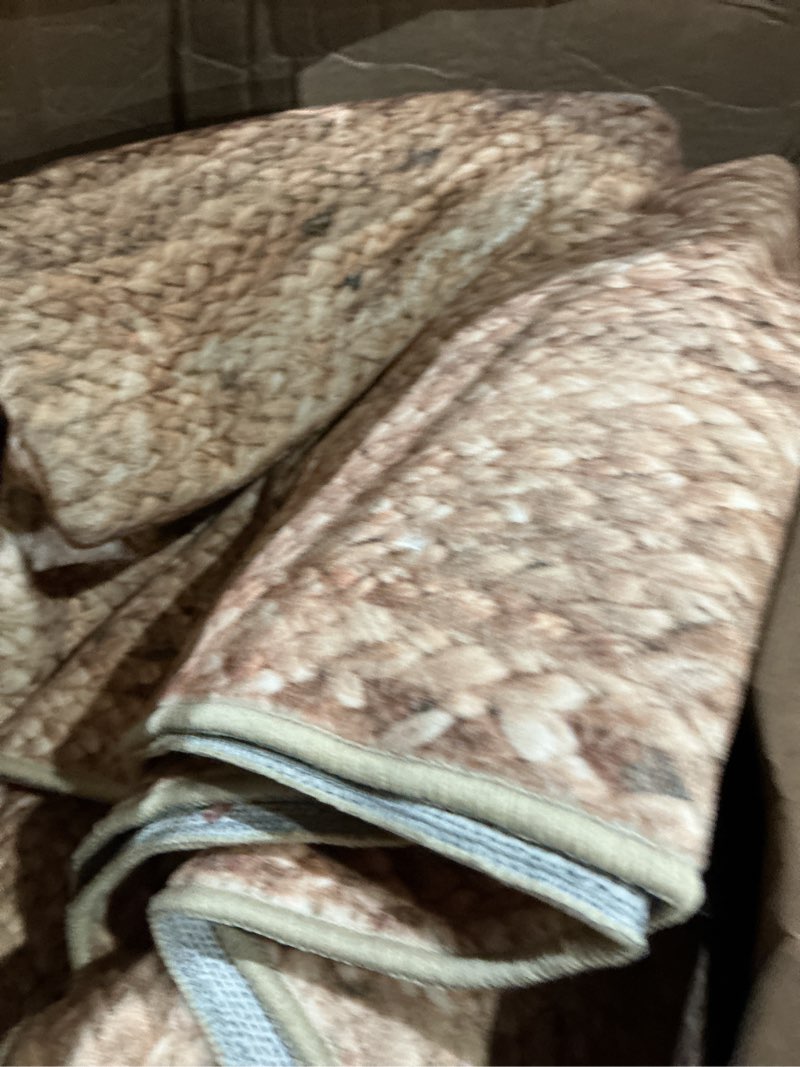 Condition photo showing Good Condition for bedsure 8x10 printed jute-look rug for living room, machine washable rugs, jute-look rug, non-slip backing, non-shedding 8'x10' 09 - printed jute