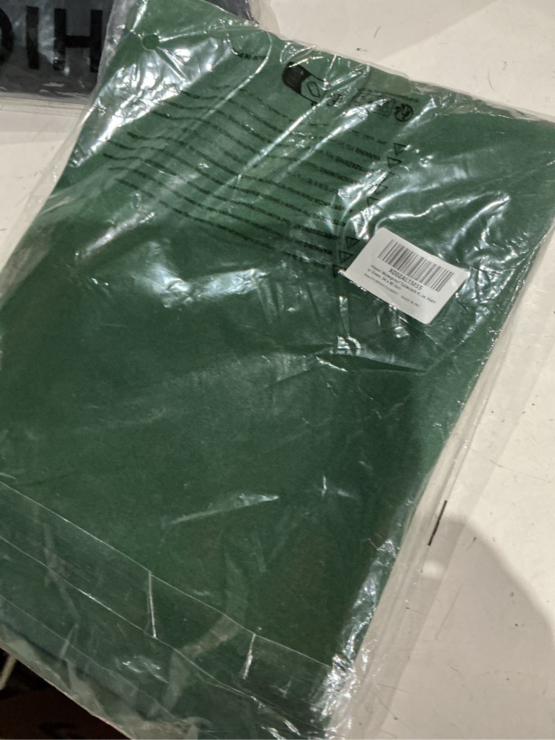 Condition photo showing Good Condition for hiasan waterproof tablecloth rectangle - washable fabric table cloth for dining room kitchen birthday party and outdoor use, hunter green, 54 x 80 inch 80" x 54" (rectangular) hunter green