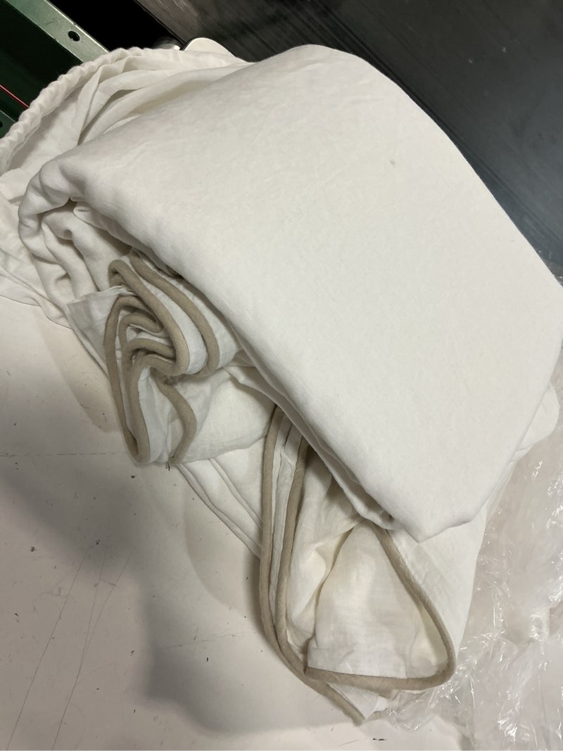 Condition photo showing As Is for stewart simple scallop 3-piece white/feather beige cotton king duvet cover