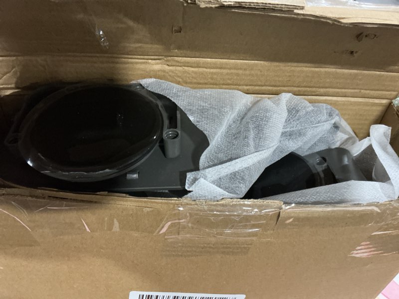 Condition photo showing Good Condition for Voldra Corner Shower Caddy Suction Cup, 2 Pack Corner Shower Shelves No Drilling, Aluminum Upgrade Suction Cup Shower Organizer with Towel Bar & Hooks Removable Bathroom Storage Rack(Gray) Suction Cup-Corners Gray(2 Pack)