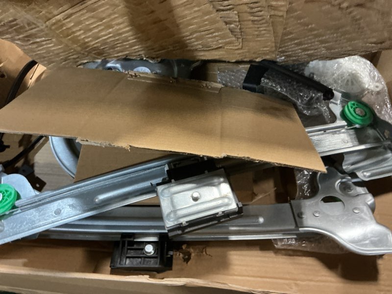 Condition photo showing Good Condition for front left side door power window regulator w/motor replacement for volkswagen beetle convertible 2003-2010 1y0837461f 1y0837461b 1y1 959 801 c 1y1959801c
