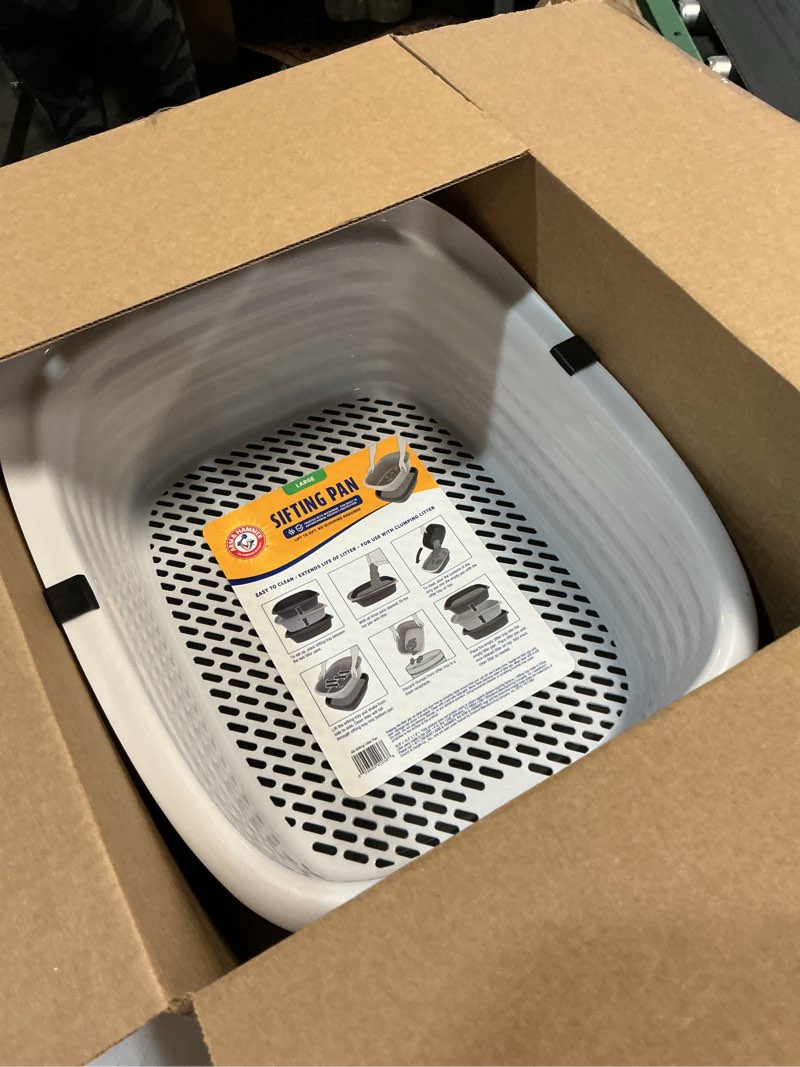 Condition photo showing Good Condition for arm & hammer large sifting litter box scoop free cat litter tray with microban, made in usa