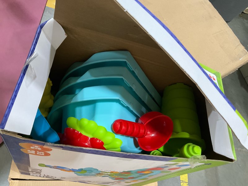 Condition photo showing Good Condition for beach toy
