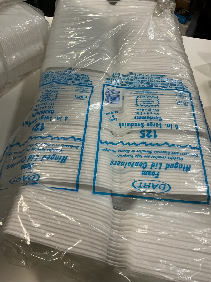 Condition photo showing New/Like New for drc60ht1 - carryout food  containers 5½ x 6 x 3 in. 15 x 15x8 cm insulating