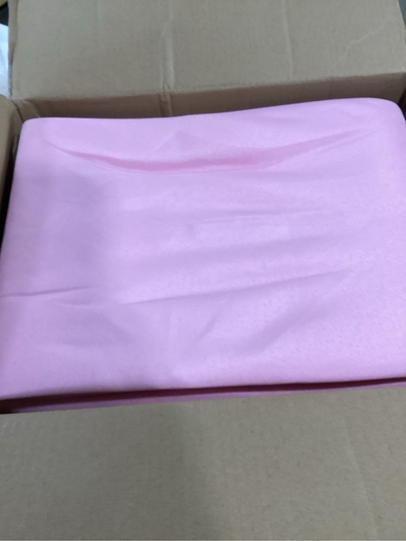 Condition photo showing Good Condition for fitable 6 pack pink round tablecloths - 120 inches in diameter - stain resistant and washable table clothes, polyester fabric table covers for wedding, party, banquet, formal events pink 120 in round, 6 pack
