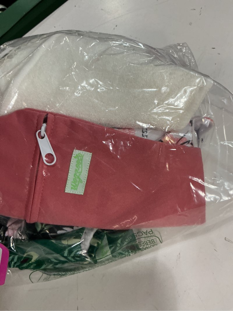 Condition photo showing Good Condition for wegreeco cloth diapers 6 pack with 6 inserts & 1 wet bag, washable cloth diapers for babies, one size adjustable reusable (flower) flower + 1 wet bag