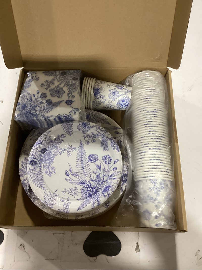 Condition photo showing Good Condition for (Incomplete )Dandat 250 Pcs Blue White Floral Disposable Plates and Napkins Floral Tableware Set for 50 Guests Disposable Plates Napkins Cups for Wedding Baby Bridal Shower Party Supplies Blue Flower