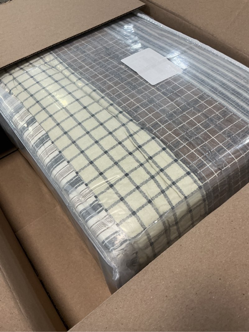 Condition photo showing Good Condition for finlonte 100% cotton king size quilt set, patchwork striped king quilt bedding set farmhouse bedspread, lightweight quilted comforter reversible bed spread for all season, white/brown/grey, 3 pieces grey/brown/white king (98"x106")