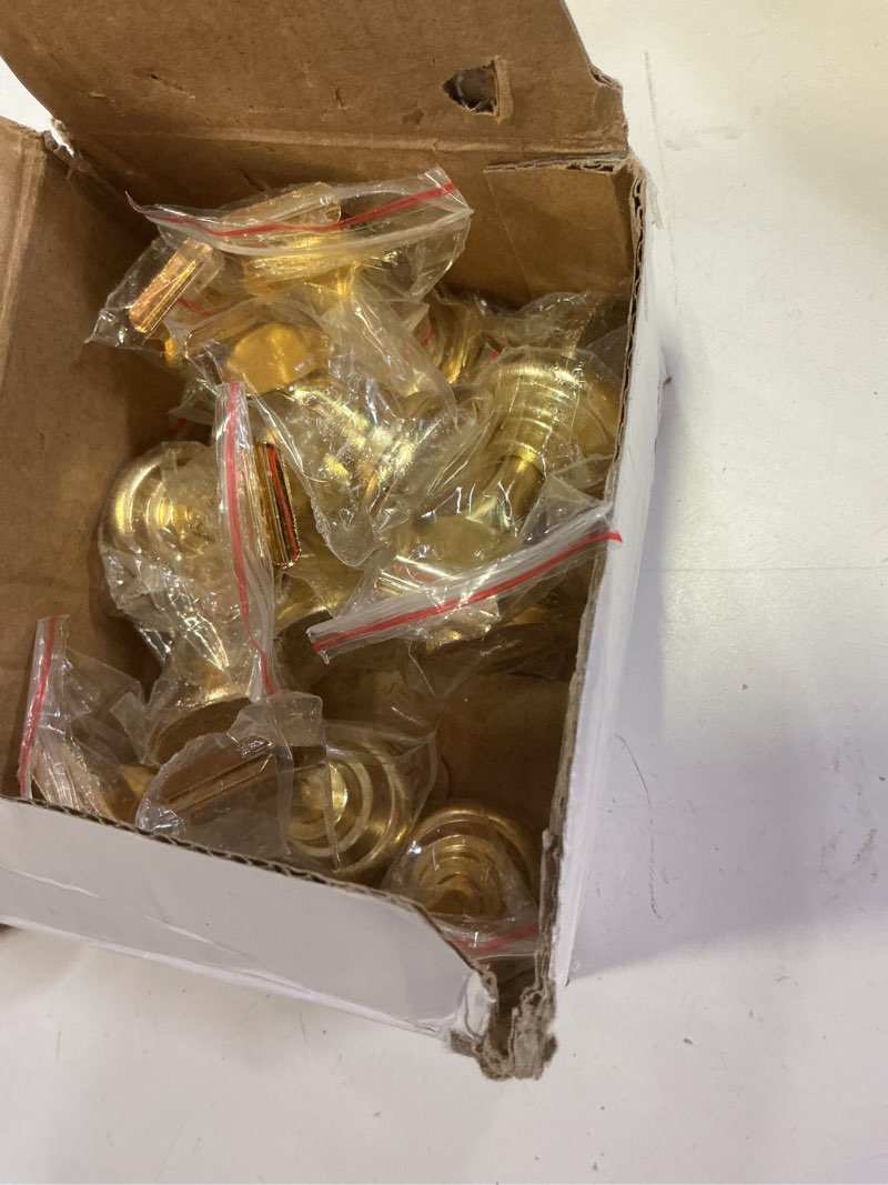 Condition photo showing As Is for Urban Deco 24 Pieces Table Card Holder Place Card Holders 1.7 inches Gold Steel Card Holders for Photos, Food Signs, Memo Notes, Weddings, Restaurants, Birthday(Gold 24PK)