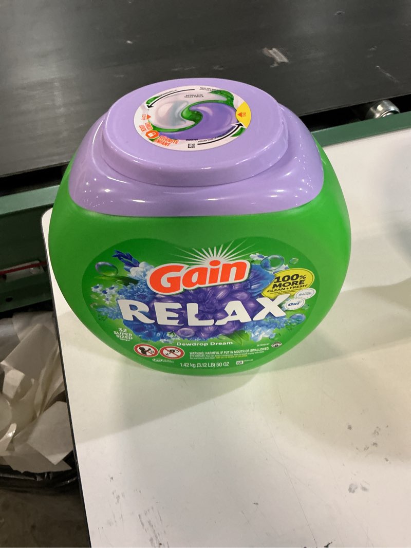 Condition photo showing New/Like New for Gain Super Flings Laundry Detergent Pacs, 32 Count, Dewdrop Dream scent, irresistibly clean and fresh washing detergent laundry soap pacs 1 Count (Pack of 32)