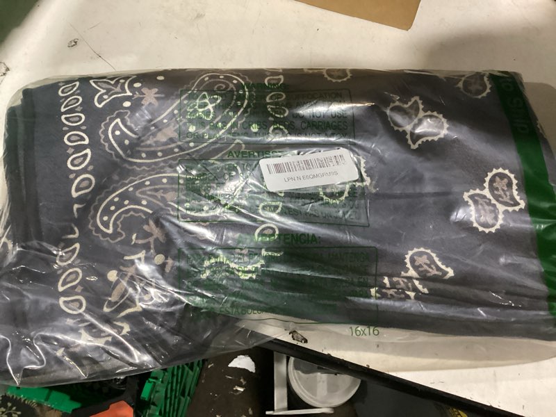 Condition photo showing New/Like New for sprints athletic running towel, full-sized, car seat cover - performance microfiber (paisley probs)