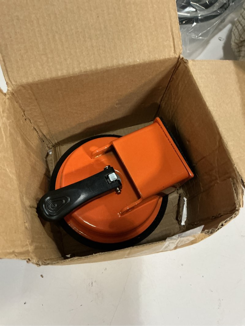 Condition photo showing Good Condition for floor gap fixer tool, floor gap tool(vacuum suction cup & 5 pcs sticky pads), heavy duty plank grabber for flooring gap repair tool