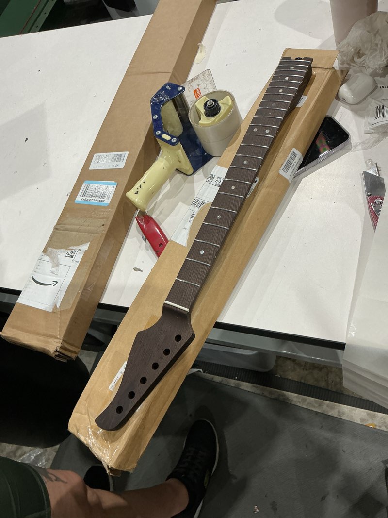 Condition photo showing Good Condition for electric guitar neck, 22 fret 25.5 inch maple rosewood fingerboard guitar parts replacement for ibanez style (gs69b)