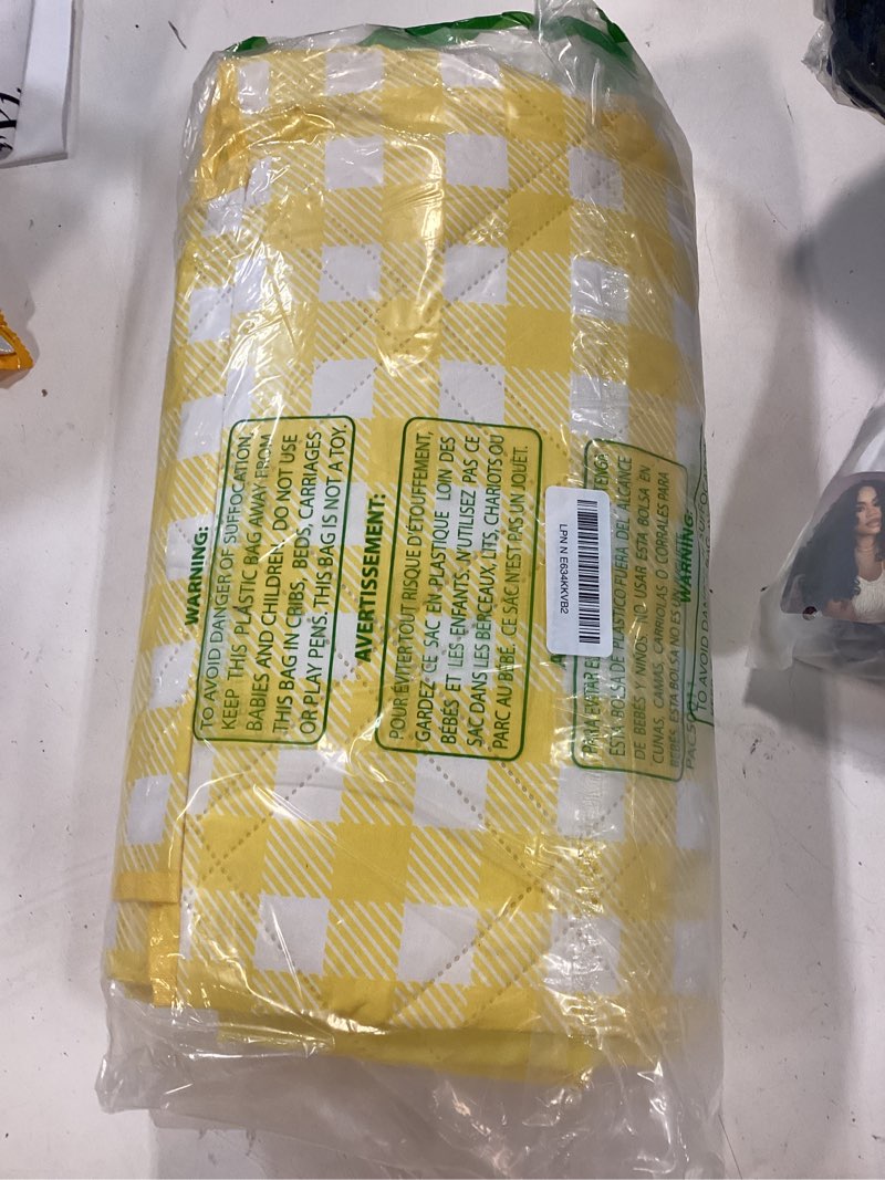 Condition photo showing Good Condition for zaze extra large picnic blankets, 80''x80'' washable waterproof foldable oversized compact picnic mat for spring summer blanket beach, camping on grass (yellow and white)