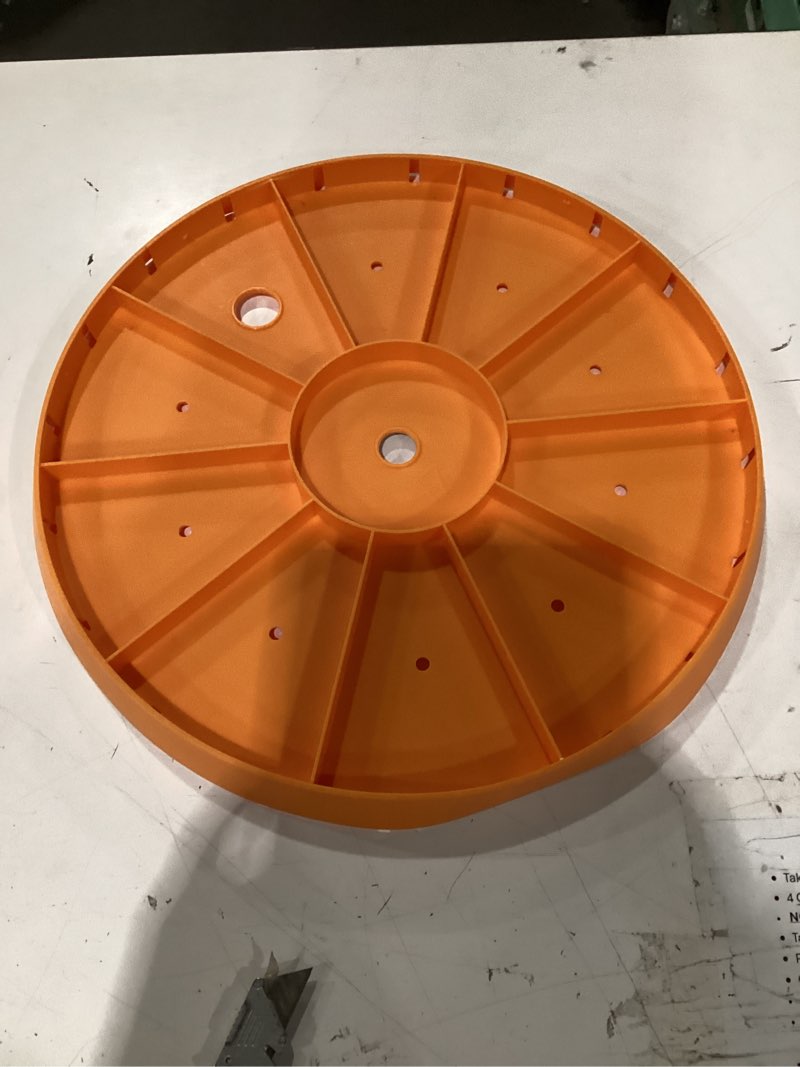 Condition photo showing New/Like New for bloem, t6327, ups-a-daisy round planter insert, planters, 17", orange