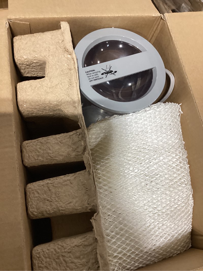 Condition photo showing Good Condition for Vornado EV100 Evaporative Whole Room Humidifier with SimpleTank, Easy-Fill, 1 Gallon Capacity, 2 Speeds, Electronic Humidistat, Antimicrobial Treated Wick, Perfect for Home, Bedroom, and Living Room EV100 - 1 gallon Humidifier