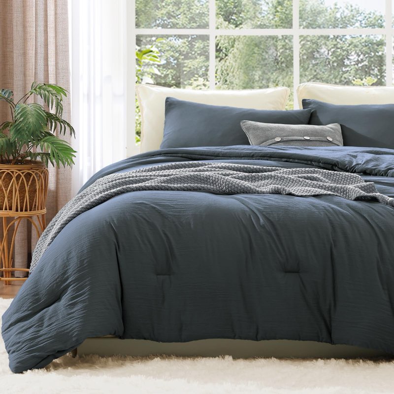 WRENSONGE Oversized Queen Comforter Set - 3 Pieces Prewashed Blue Grey Comforter Soft Lightweight fo