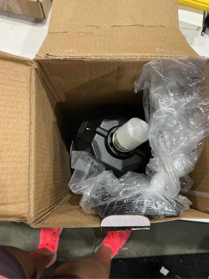 Condition photo showing Good Condition for fanspex 20.5'' socket ceiling fan light, 5 fan speeds with 3 colors adjustable light, 8 hours timer (black)