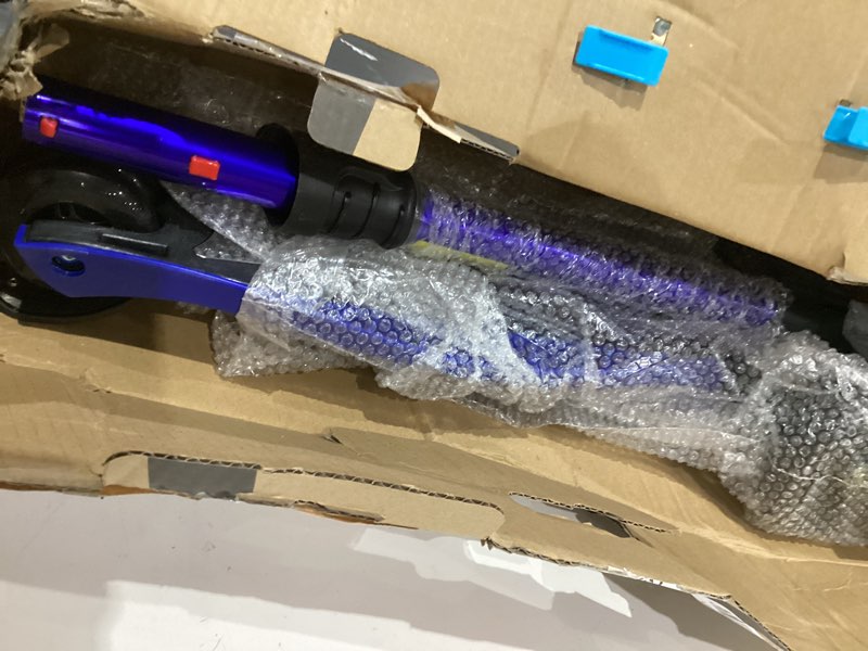 Condition photo showing Good Condition for 3 wheel scooter for kids ages 6-12,kids scooter with light up wheels, sturdy deck design, and 4 height adjustable suitable for kid ages 3-12 all blue